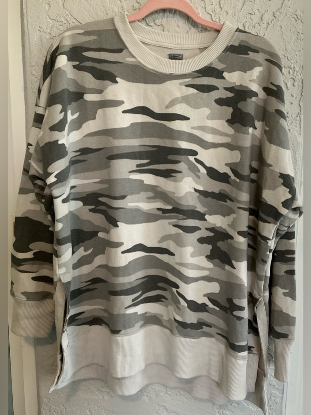 Aerie Camo Light Gray & Dark Gray Crewneck Sweatshirt